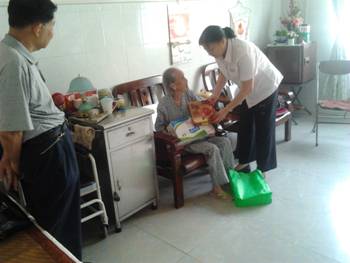 深圳市创乐福居家养老服务中心爱心服务纪实