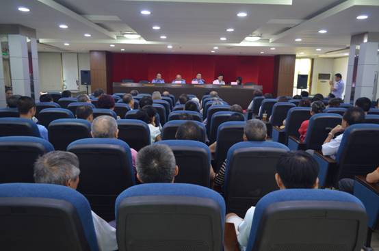 南湖街道向西社区召开治安消防工作会议 - 深圳