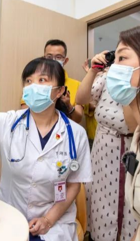Better cross-border insurance and telemedicine services benefit HK people in Shenzhen