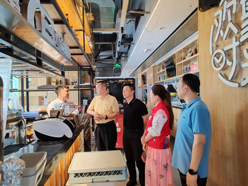 走访木屋烧烤.jpg