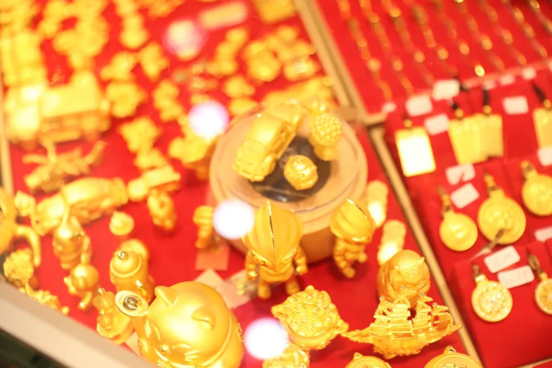 不懂就问：用黄金锅煮泡面会更香吗？