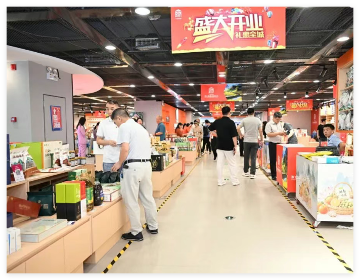 全国首店落成！来这，体验家乡味道→