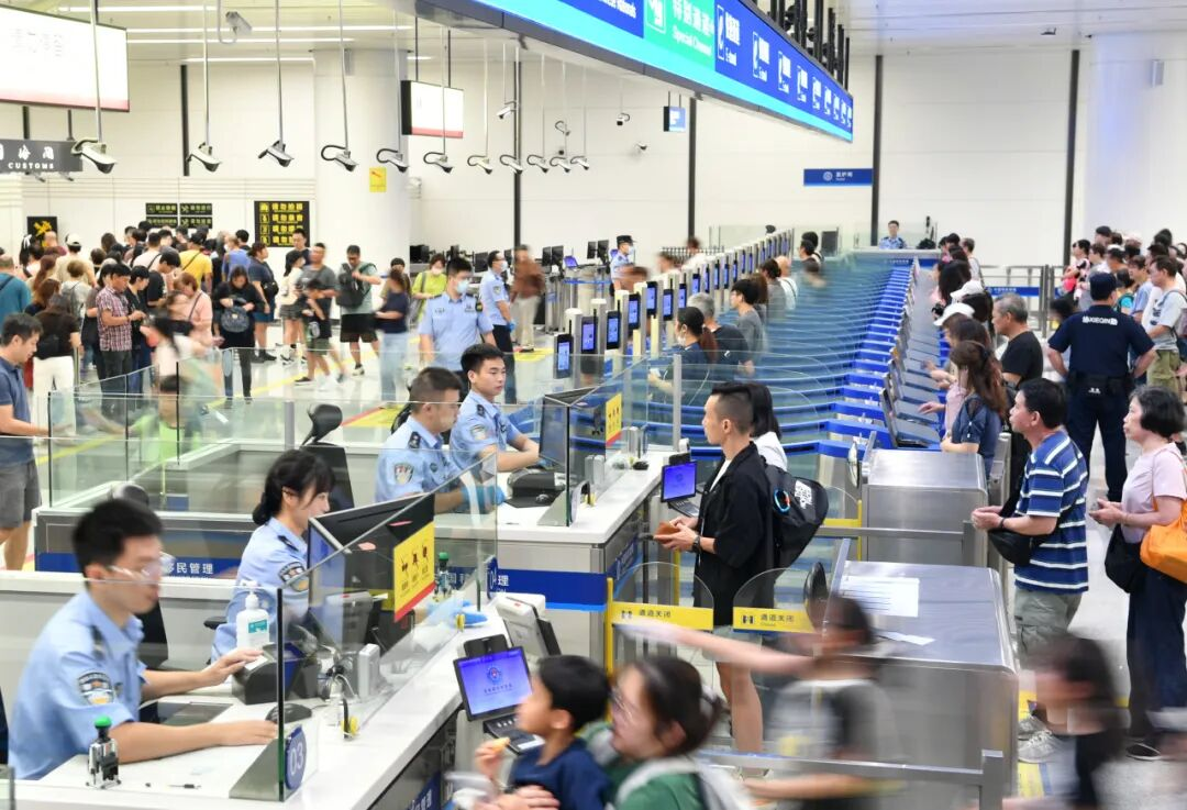 Shenzhen adds five new facial recognition checkpoints